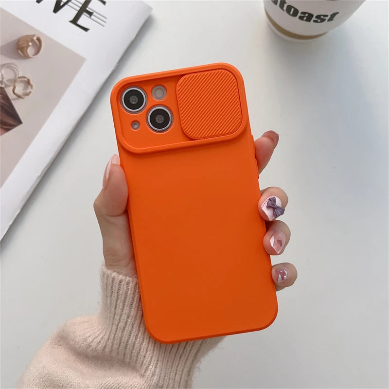 Funda con protector de cámara deslizante